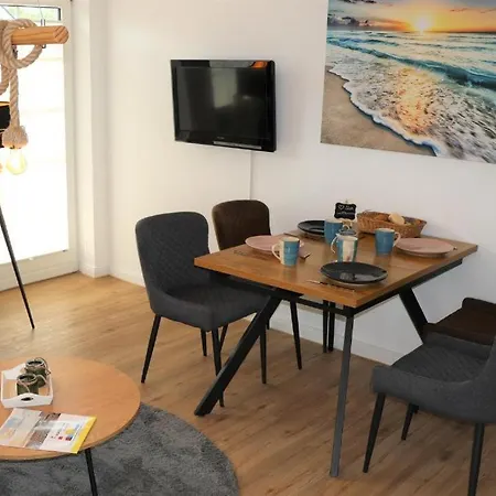 Goode Wind Apartment *